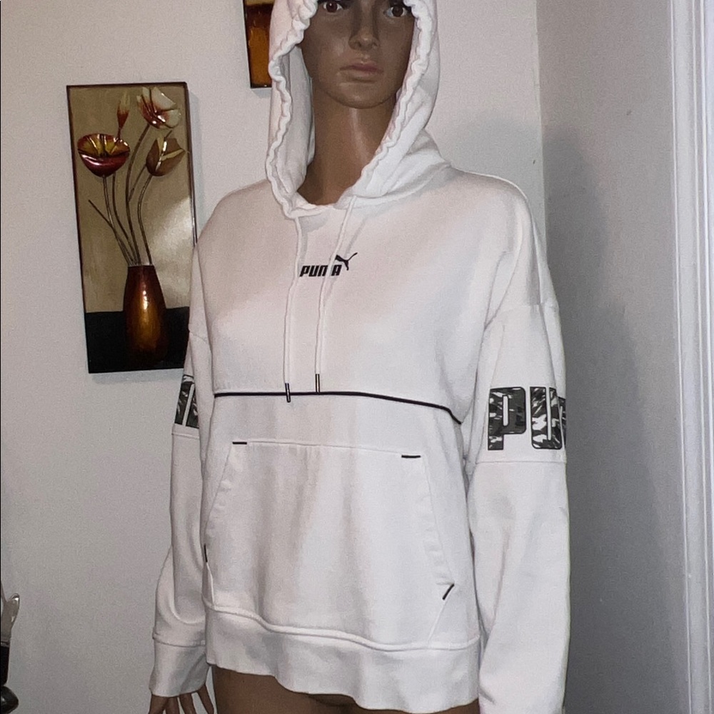 🐾NEW PUMA HOODIE🐾 - Picture 4 of 8